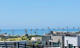 1570 Vista Del Mar Way Unit 4, Oceanside, CA 92054