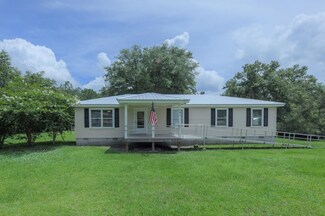 441 Mimosa Ave, Folkston, GA 31537