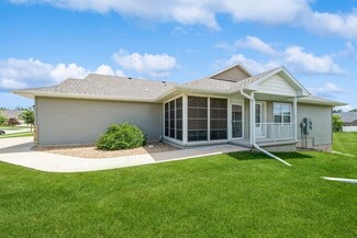 919 Deer Run Dr NE, Cedar Rapids, IA 52402