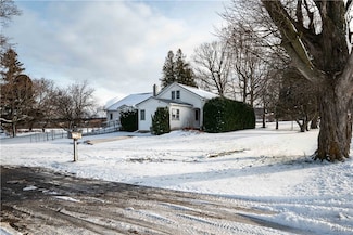 6646 Bruce Rd, Canastota, NY 13032