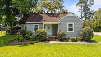 1515 Mcarthur Ave, New Bern, NC 28560