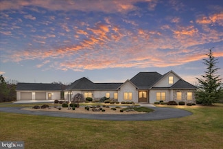 2996 Hawk Ln, Broadway, VA 22815