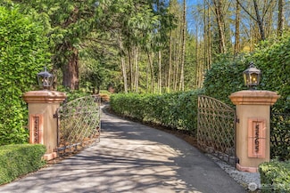 5565 248th Place SE, Issaquah, WA 98029