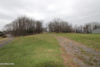 132 Walton Way, Maryville, TN 37801