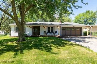 3000 E 36th Ct, Des Moines, IA 50317