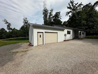 13687 E Ivan Ct, Bloomington, IN 47403