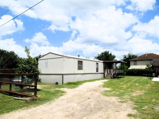 4735 Tulip Ln, Fresno, TX 77545