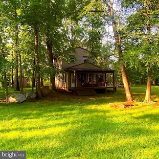 1074 White Pine Ln, Capon Bridge, WV 26711