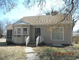 101 W Galle St, Moundridge, KS 67107