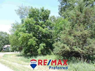 L3 Lake View Dr, Lodi, WI 53555