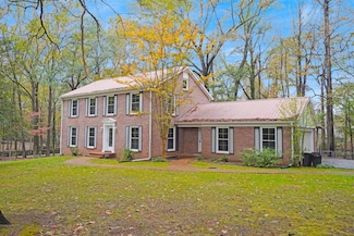 1108 S Pearl St, Iuka, MS 38852