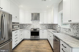 2026 Montrose St, Philadelphia, PA 19146