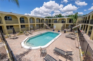3206 W Azeele St Unit 226, Tampa, FL 33609