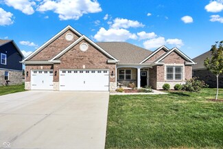 4696 W Tradwell Dr, New Palestine, IN 46163