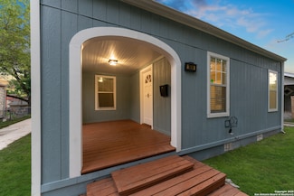 1806 W Mistletoe Ave, San Antonio, TX 78201