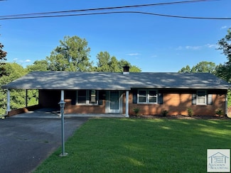 1220 Blue Ridge Yacht Club Rd, Bassett, VA 24055