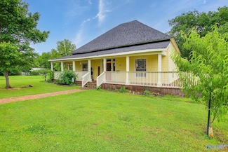 1034 Main St, Moulton, AL 35650