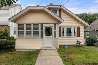 15 Atlantis St, West Roxbury, MA 02132