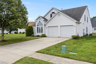 41 Dowing Ln, Jackson, NJ 08527