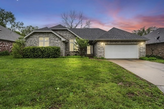 2460 W Allen Dr, Springfield, MO 65810