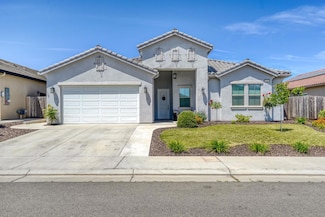 716 Mesa Dr S, Madera, CA 93636
