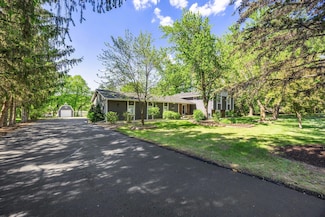 10798 River Rd NE, Hanover, MN 55341