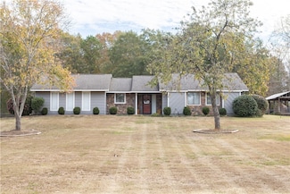 1001 Beauford Dr, Opelika, AL 36804