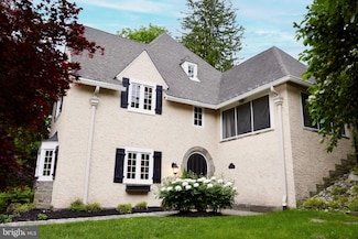 211 Ladbroke Rd, Bryn Mawr, PA 19010