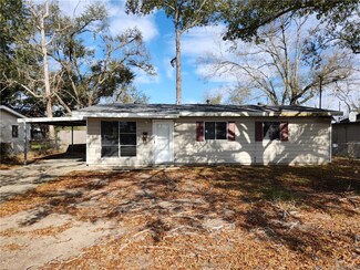 1409 Clover Dr, Lake Charles, LA 70607