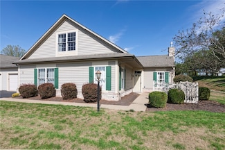 1153 Cobblestone Ln, Valencia, PA 16059