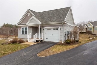 12 Mill Pond Rd, Brentwood, NH 03833