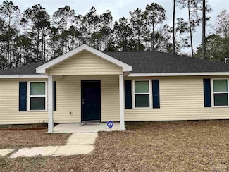 6835 Chuckwagon Ln, Milton, FL 32570