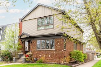7257 W Greenleaf Ave, Chicago, IL 60631