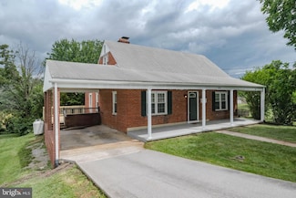830 William St, Front Royal, VA 22630