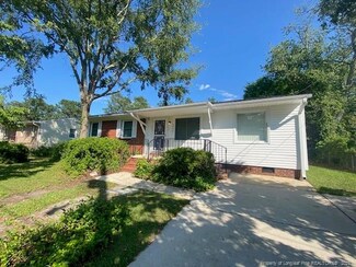 6404 Beacon St, Fayetteville, NC 28311
