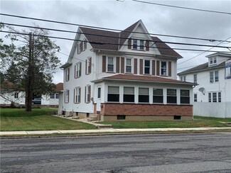 724 Iron St Unit 724-726, Lehighton, PA 18235
