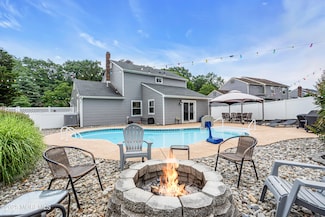 351 Ashford Rd, Toms River, NJ 08755