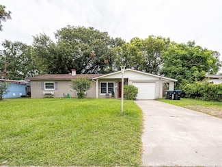 4915 Pine Needle Dr, Orlando, FL 32808