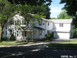 63 Jordan St, Skaneateles, NY 13152