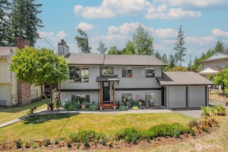 12602 Robinhood Ln, Snohomish, WA 98290
