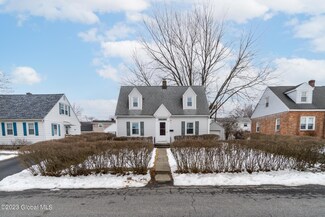 24 Pershing Ave, Rensselaer, NY 12144