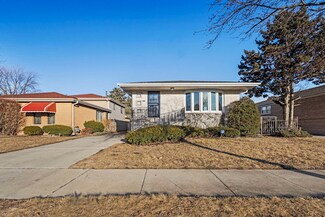 533 Escanaba Ave, Calumet City, IL 60409