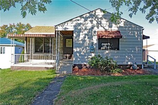 228 Greenbrier Rd, Weirton, WV 26062