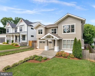 10004 Wildwood Rd, Kensington, MD 20895
