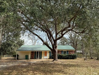 815 Telly Rd, Picayune, MS 39466