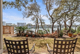 708 Harbor Blvd, Destin, FL 32541