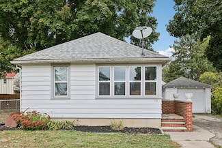 119 Reagles St, Arlington, WI 53911