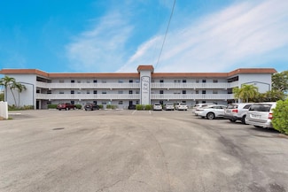 1400 NE 57th St Unit 301, Fort Lauderdale, FL 33334