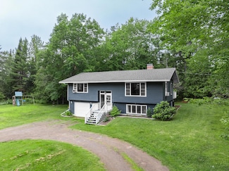 12 Hemlock Ln, Milford, ME 04461