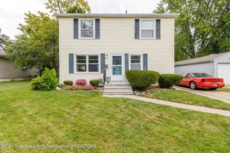 1200 Berten St, Lansing, MI 48910